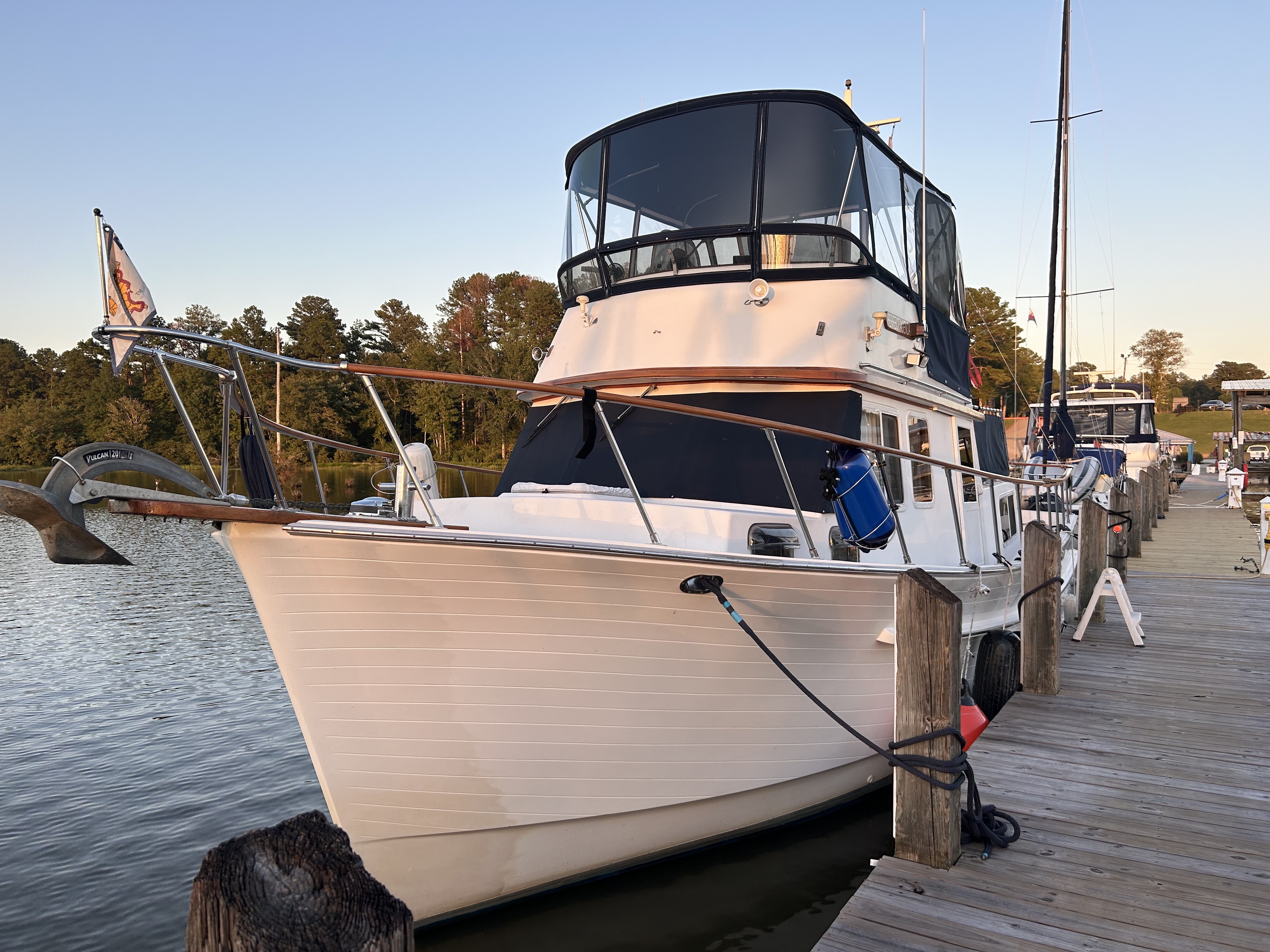 Midway Marina in Fulton, MS